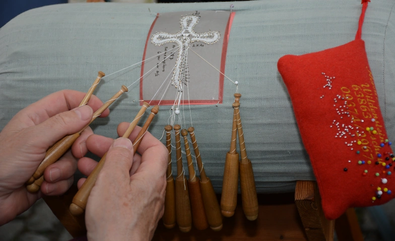 Immaterielle Kulturerbe - Weißstickerei und Klöppeln