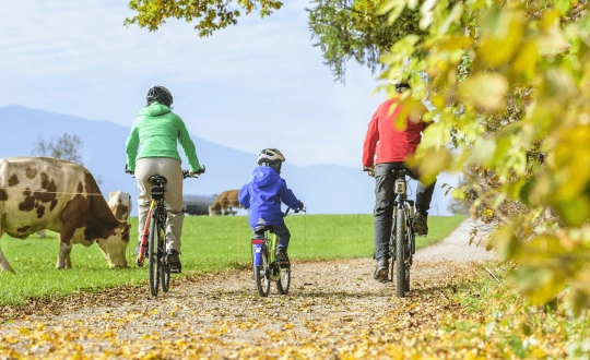 "Chumm und mach mit!" Urdorf: Spaziergang Bushaltestelle Urdorf, Spitzacker, Birmensdorferstrasse 87, 8902 Urdorf Tickets